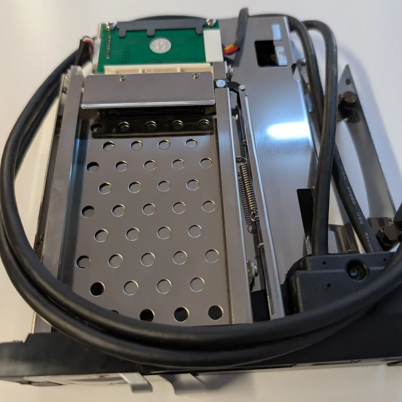 Rack intern Delock 47209, 1X2.5″, 1X3.5″, 2XUSB 3.0, 6Gb/s, Hot-Swap